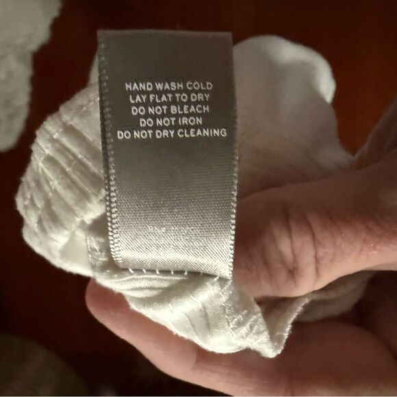 Red by BKE White Lace Sleeve Women's Top, large - Picture 6 of 7